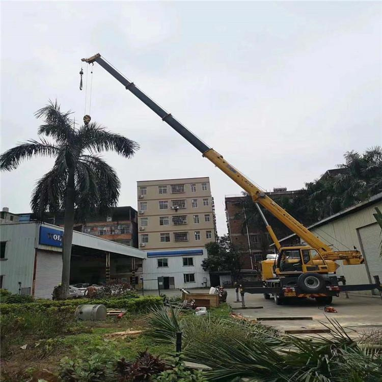 新密12吨吊车出租一天的收费标准是什么