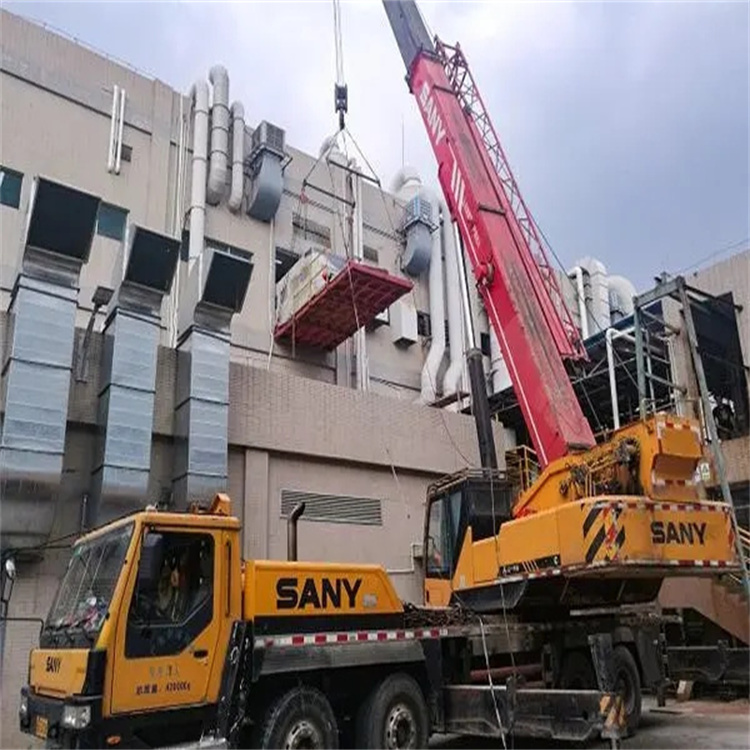 新密租赁大型汽车吊，助力工程项目高效进行