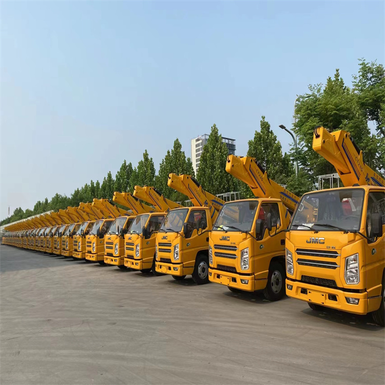 新密路灯车高空作业车出租|市政维修|广告安装