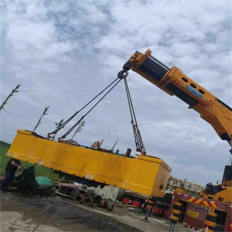 新密随车吊吊集装箱怎么吊